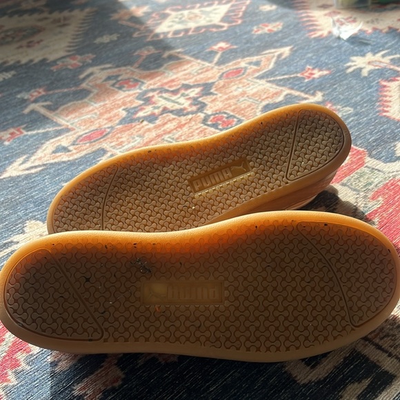 Suede Pumas - Picture 5 of 5